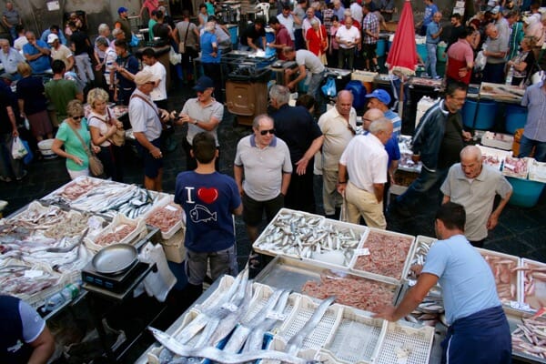 La-Pescheria-mercado-pescado-Catania-Sicilia